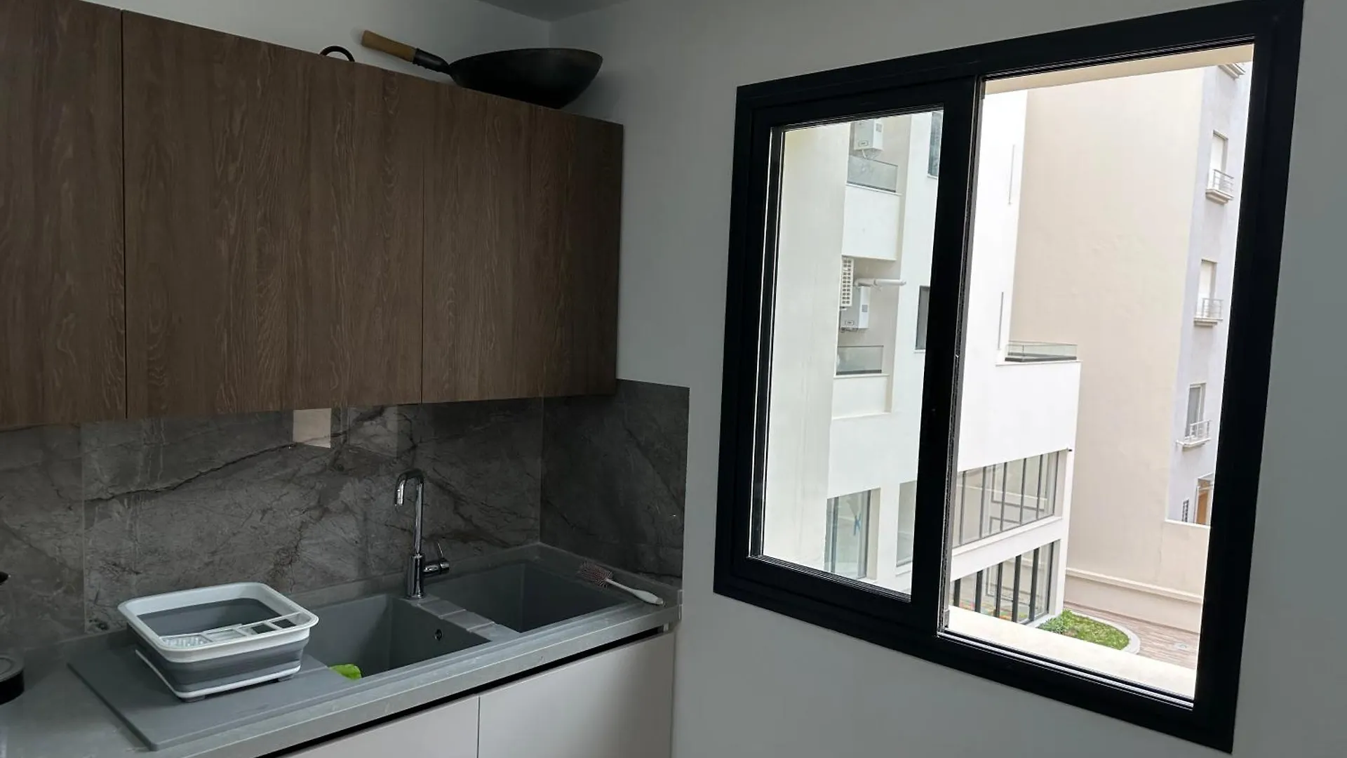 Luxury Two Bedrooms Apartment Jardin Carthage Tunis